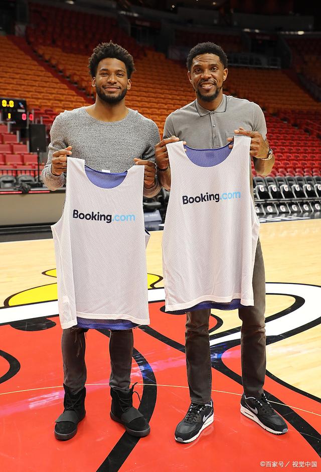 鹈鹕碾压雷霆，王哲林高光表现